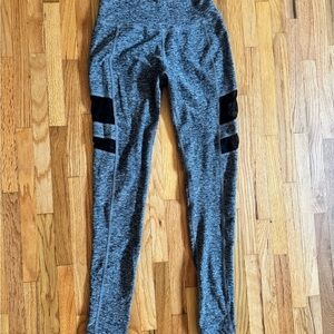 Beyond Yoga Gray high waist spacedye legging with black mesh panel